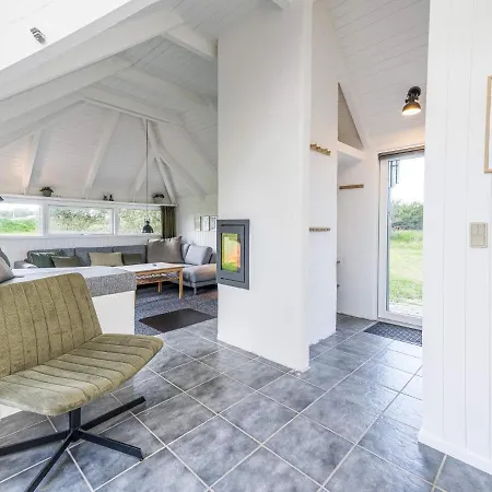 בית נופש 6 Person In *